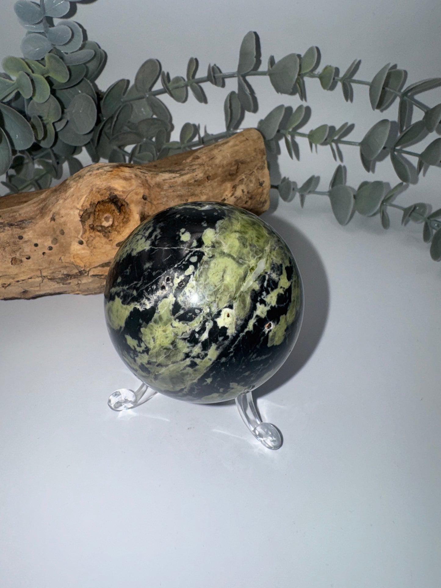 Serpentine Sphere