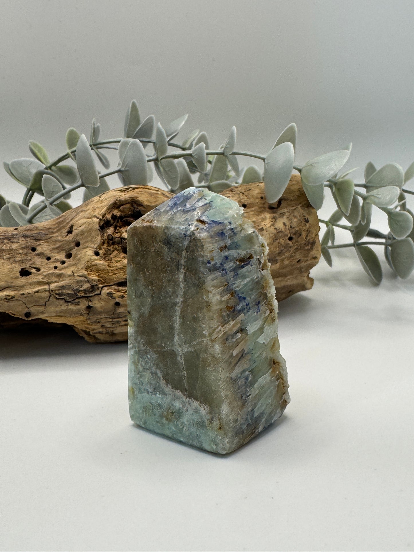Smithsonite Tower
