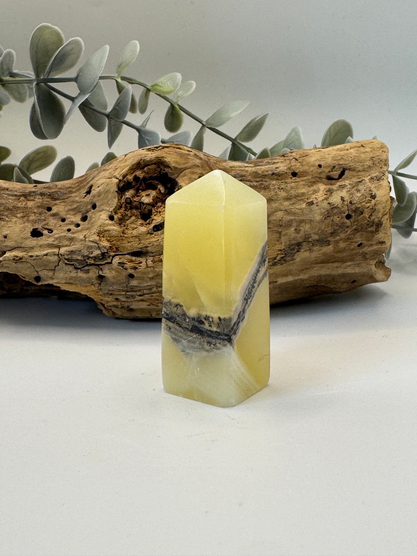 Lemon Calcite Tower
