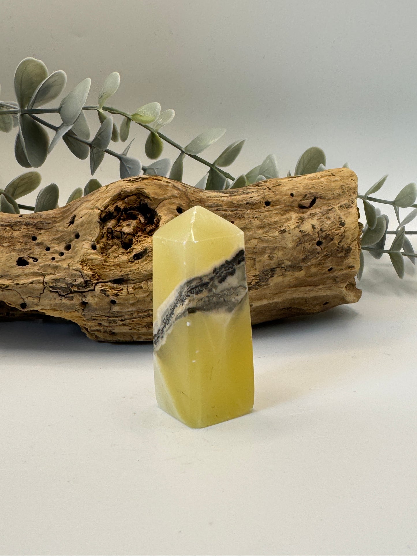 Lemon Calcite Tower
