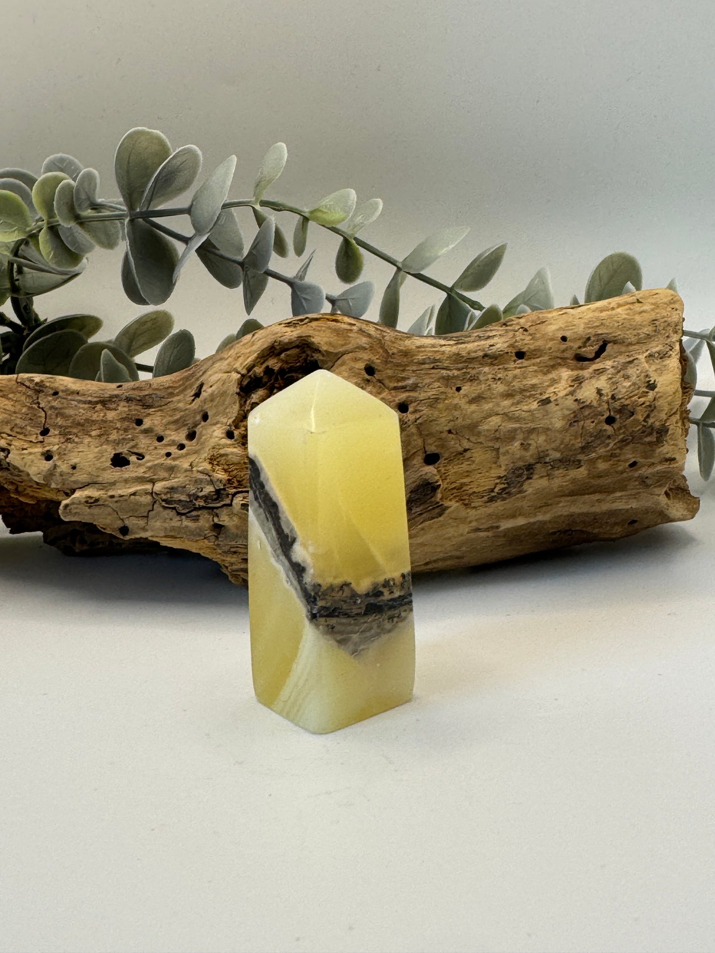 Lemon Calcite Tower