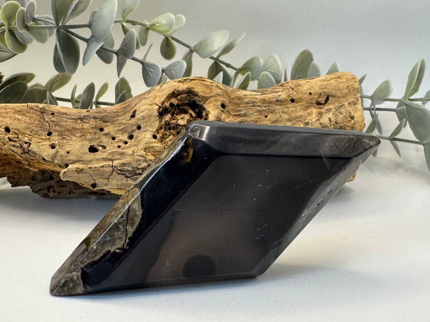 Volcanic Agate Rhombus