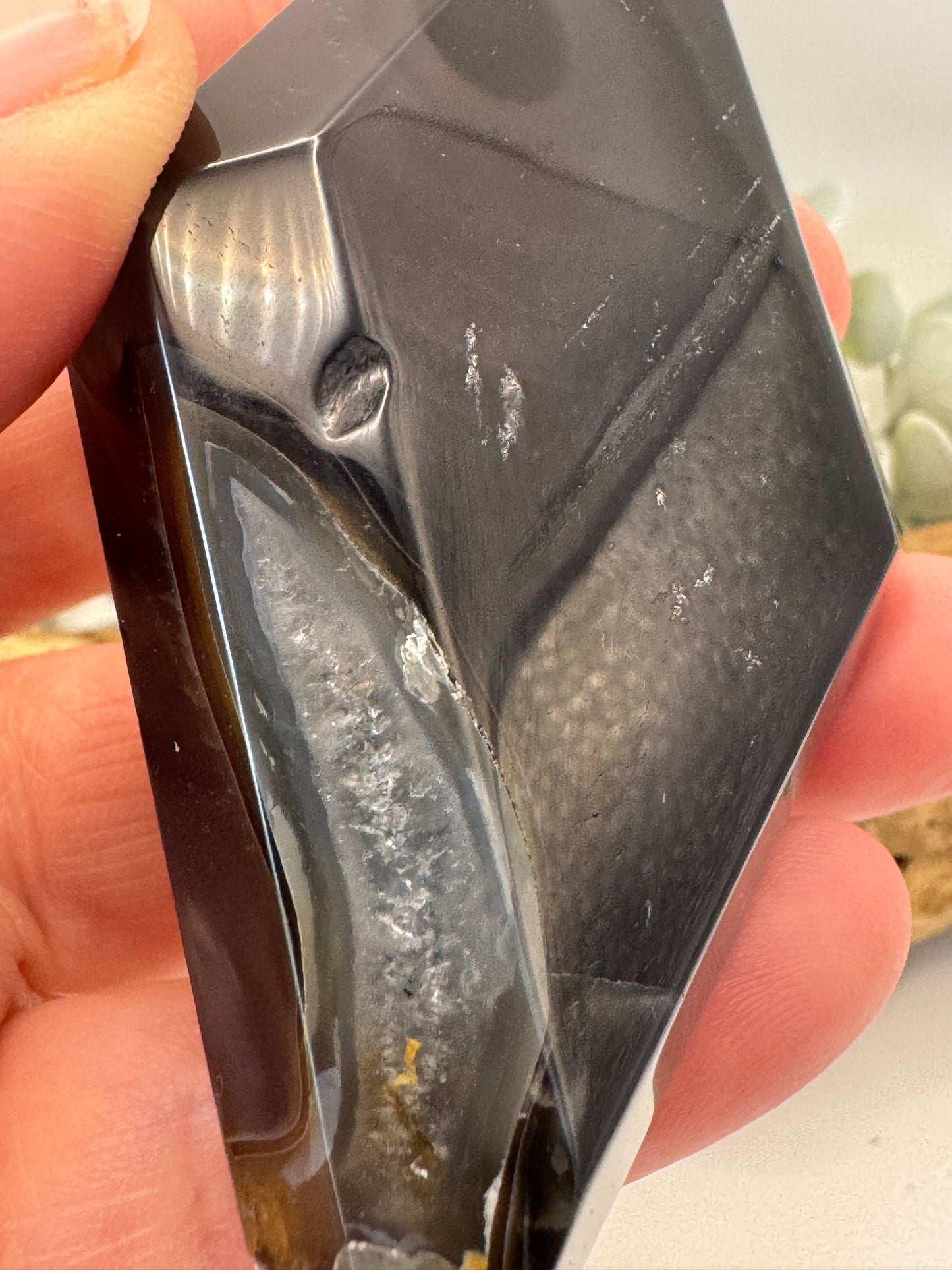 Volcanic Agate Rhombus