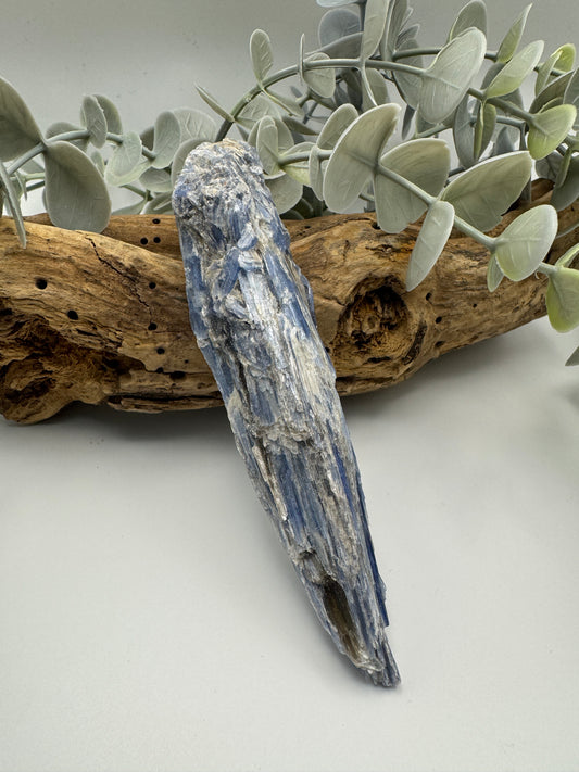 Kyanite Blade 3