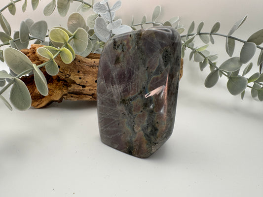 Labradorite Freeform