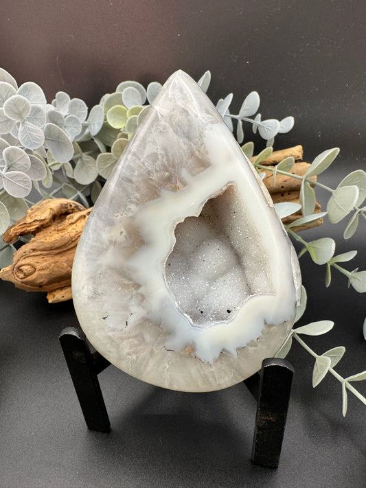 Agate Teardrop with Stand