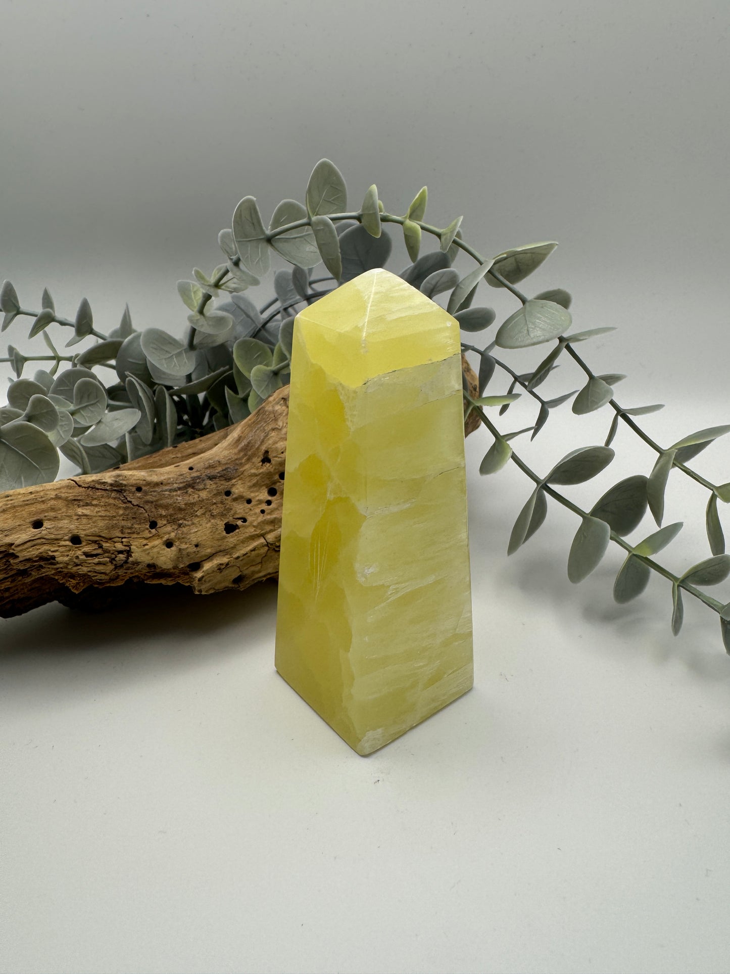 Lemon Calcite Tower