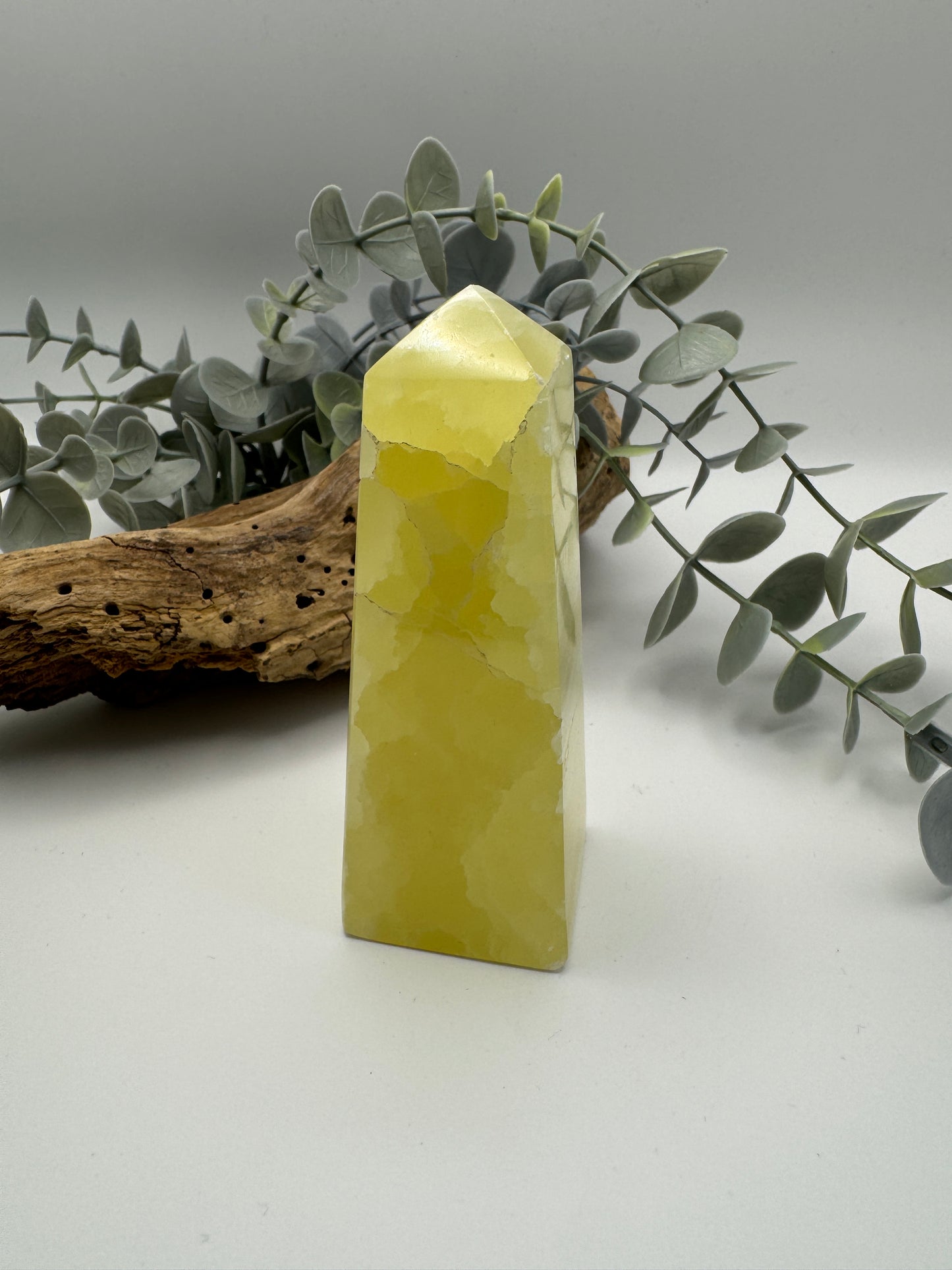 Lemon Calcite Tower
