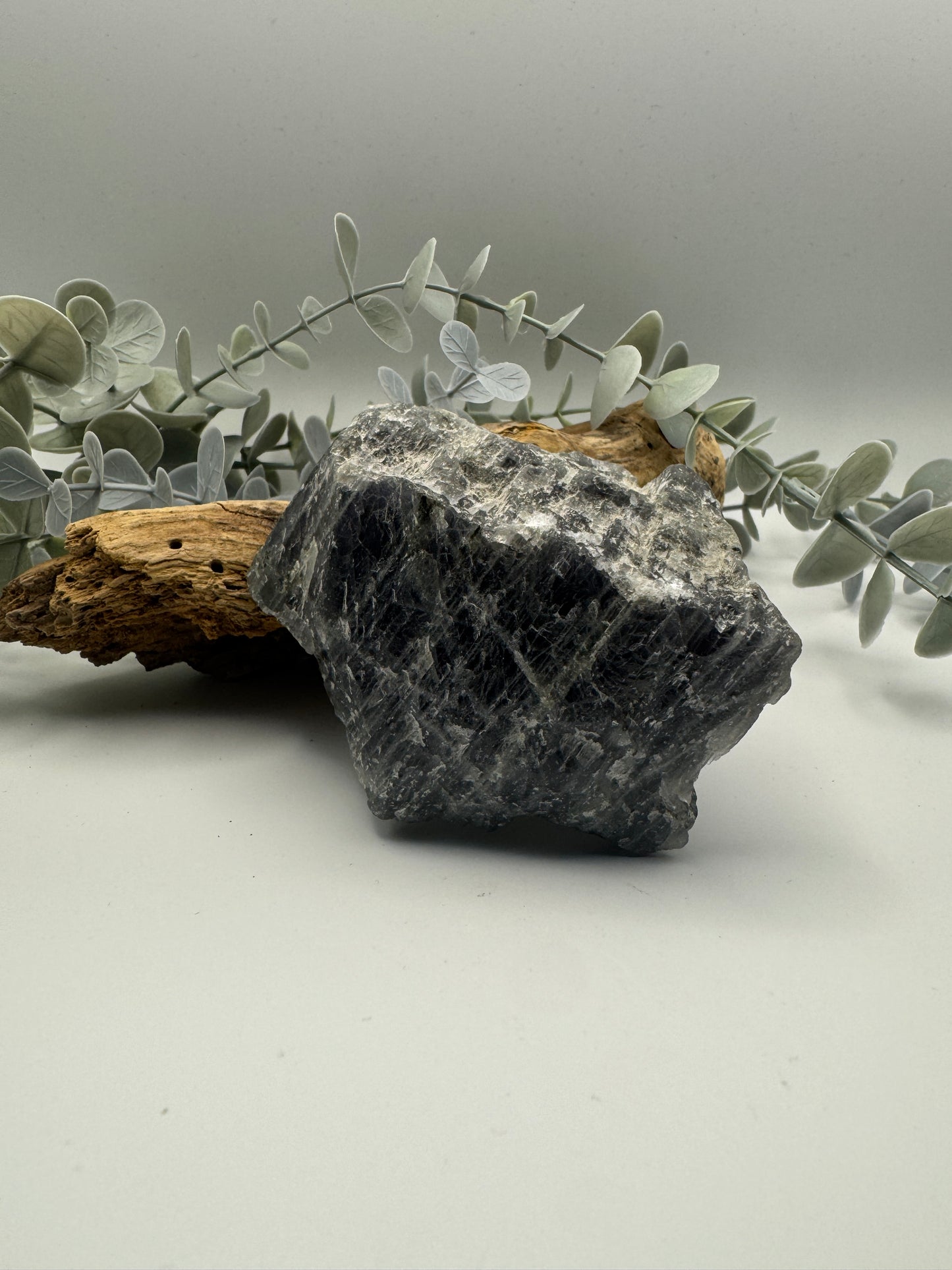 Labradorite Raw
