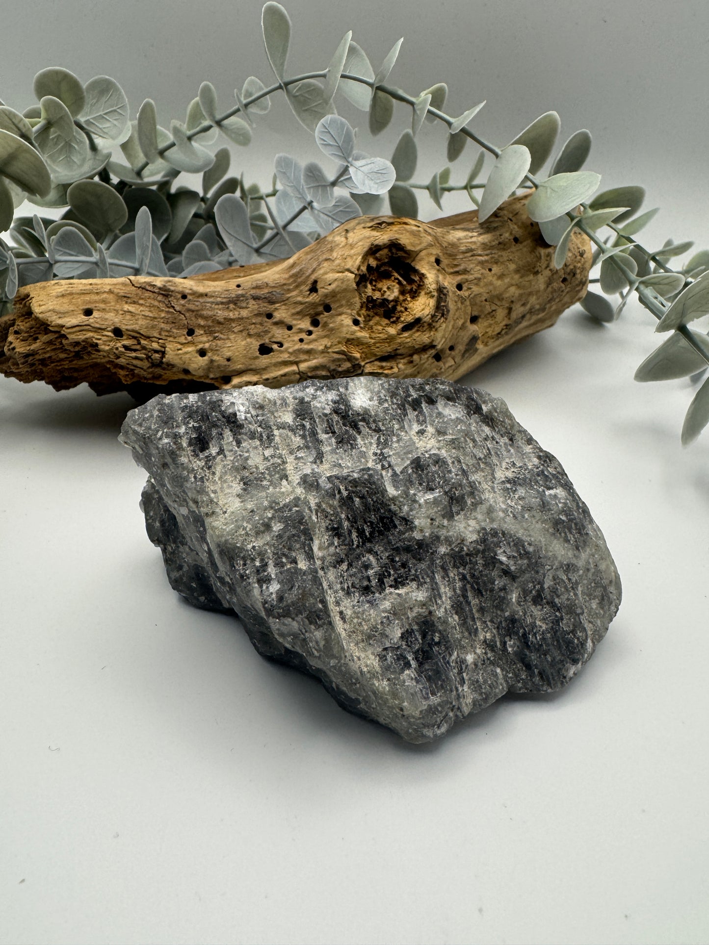 Labradorite Raw