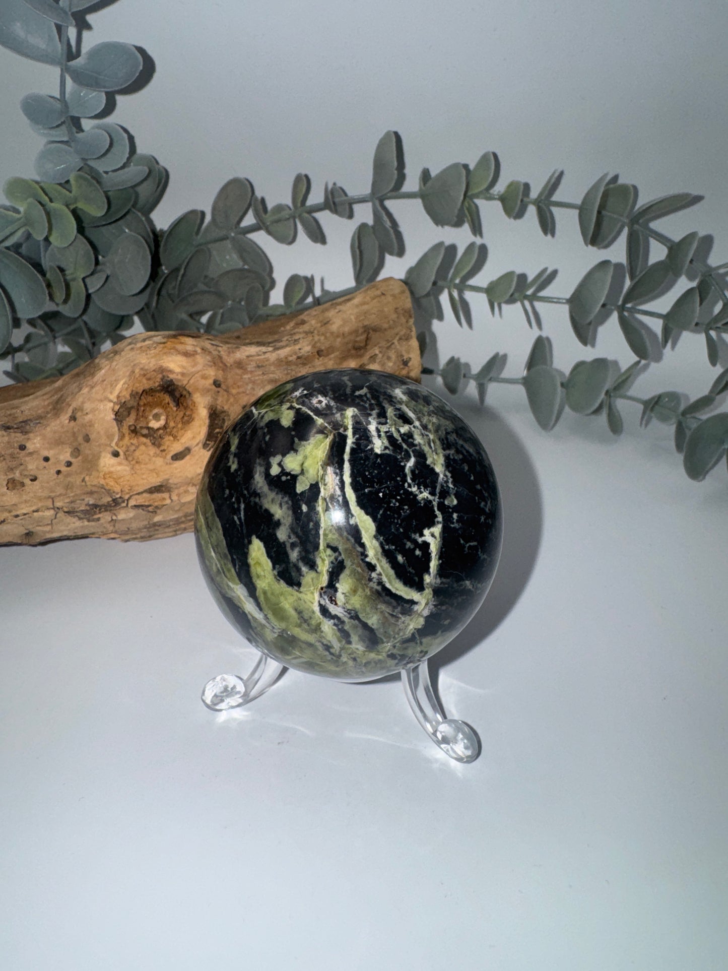 Serpentine Sphere